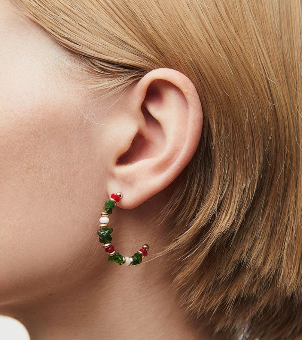 PENDIENTES MEDIALUNA CON PIEDRAS NATURALES COMBINADAS SALADA MULTICOLOR