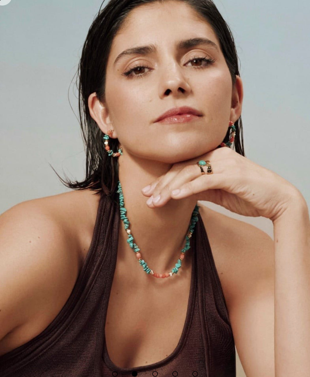 PENDIENTES MEDIALUNA CON PIEDRAS NATURALES COMBINADAS ILLETA MULTICOLOR