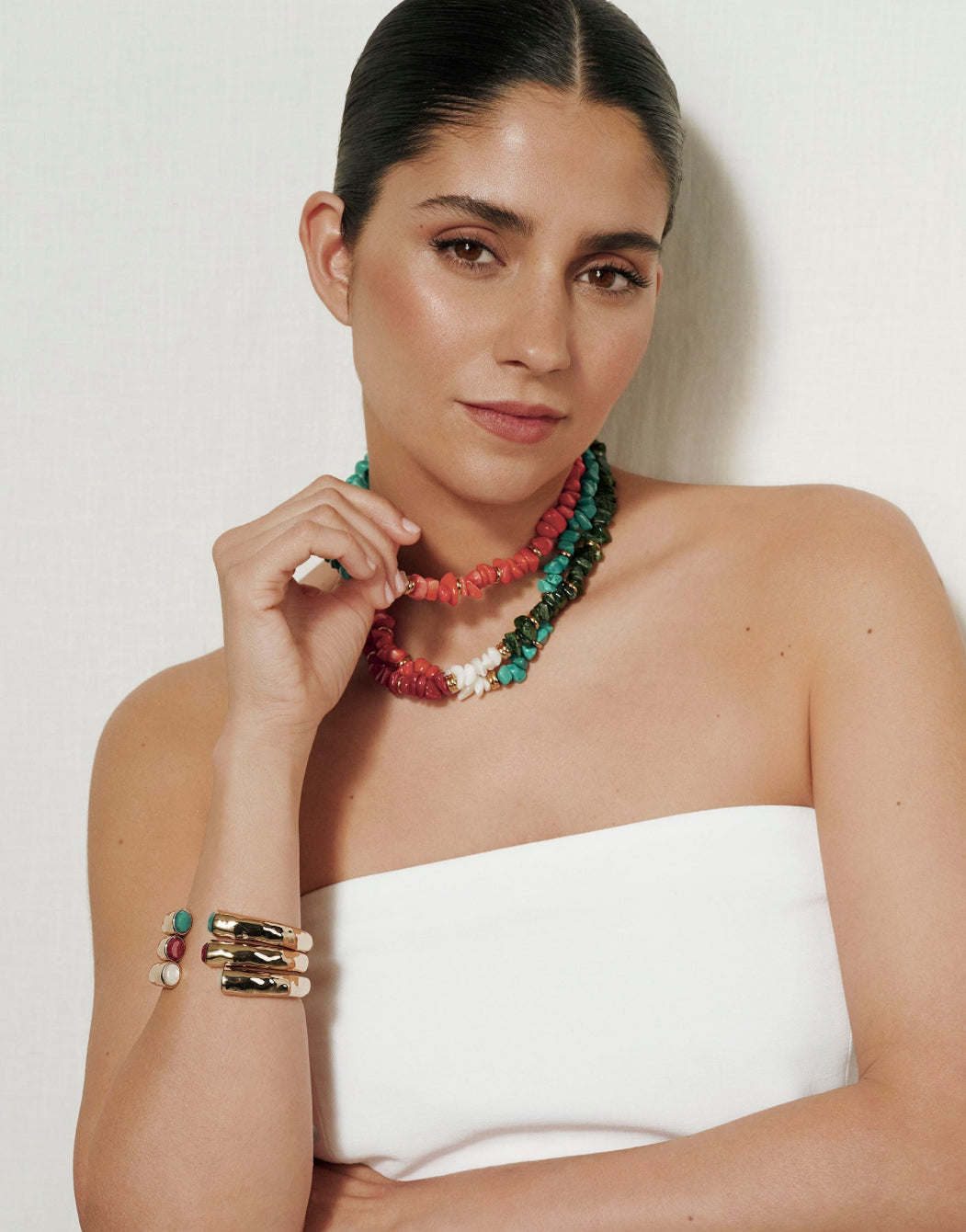 BRAZALETE RÍGIDO ILLETA CON ÁGATA TURQUESA