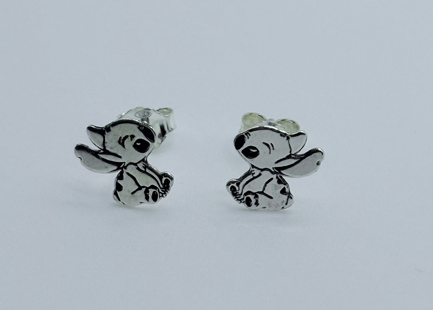 Pendientes plata muñeco stich