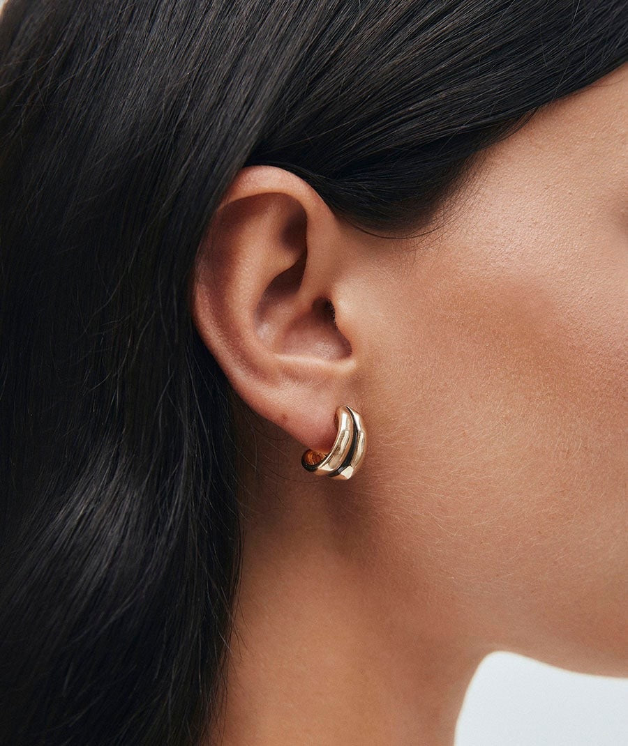 PENDIENTES SEMILUNA HORIZONTE CON ESMALTES MARRÓN VIDAL & VIDAL