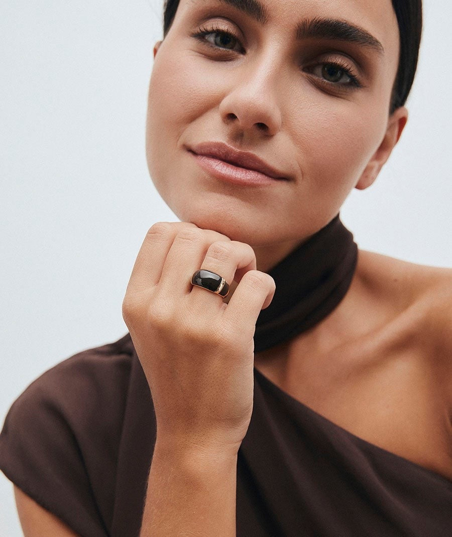 ANILLO ESCULTÓRICO INTERVALO CON ESMALTES MARRÓN VIDAL & VIDAL