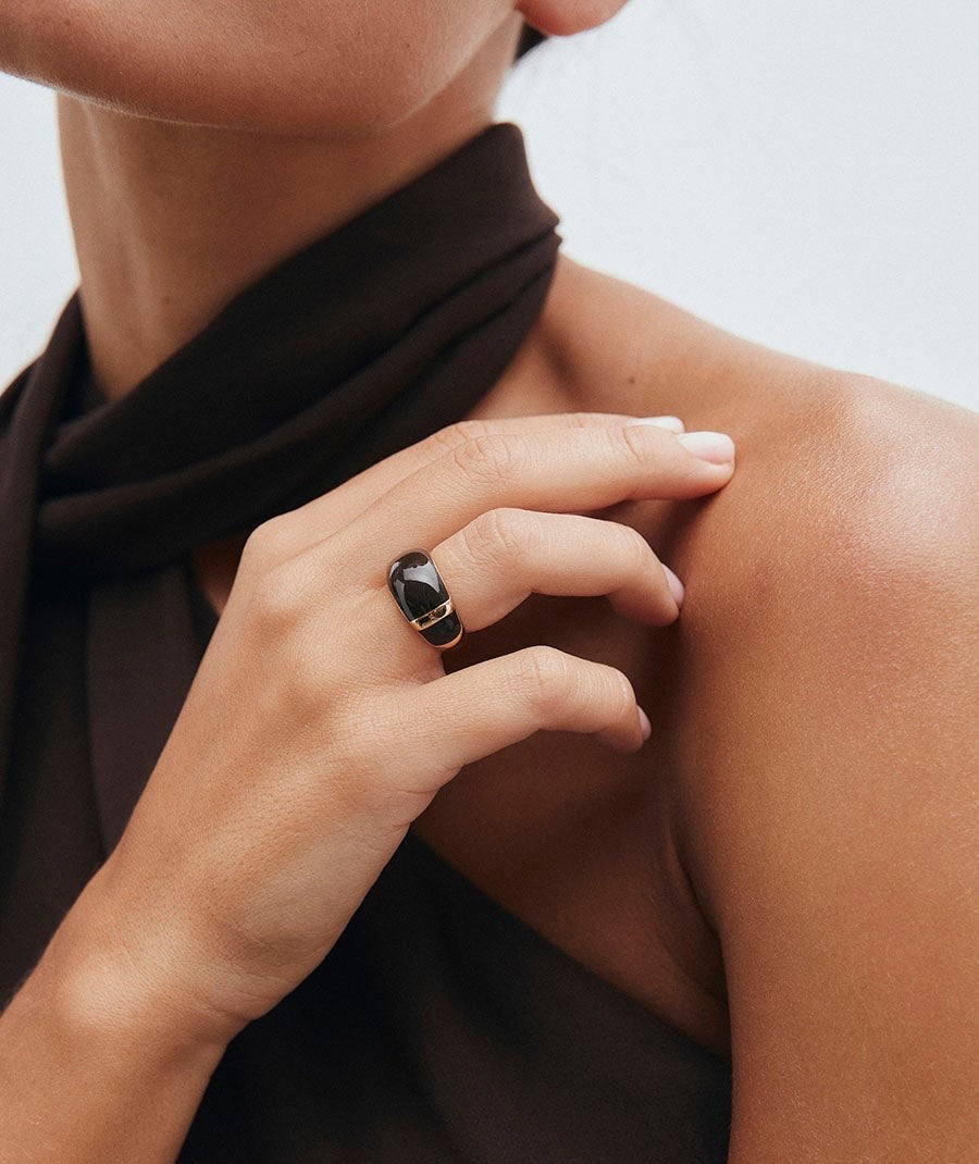 ANILLO ESCULTÓRICO INTERVALO CON ESMALTES MARRÓN VIDAL & VIDAL