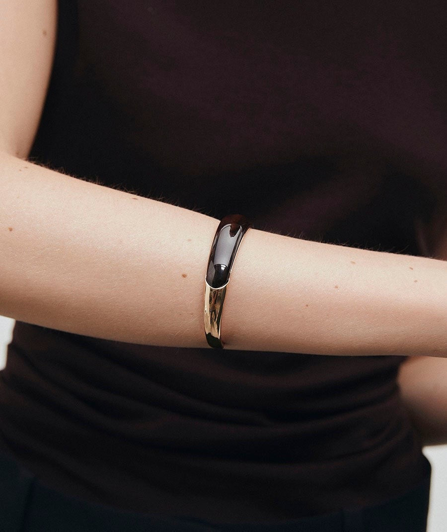 BRAZALETE RÍGIDO COFFEE CON ACETATO Y RESINA MARRÓN VIDAL & VIDAL