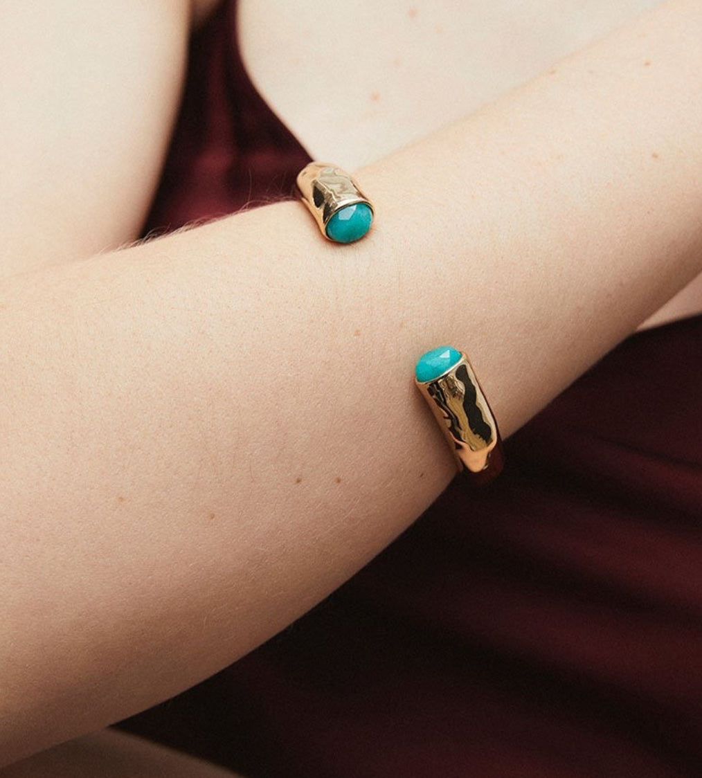 BRAZALETE RÍGIDO ILLETA CON ÁGATA TURQUESA